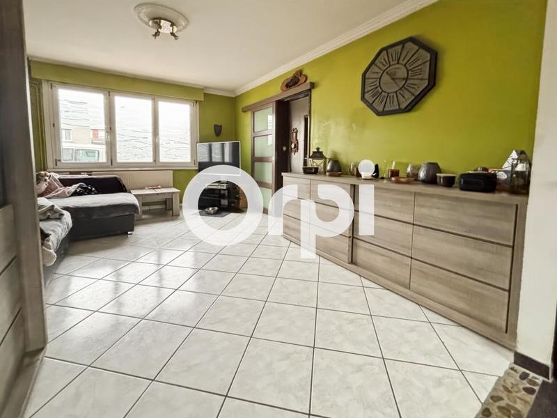 Maison - 93 m² - 4 pièces