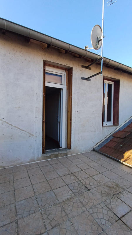 Immeuble - 68 m² - 3 pièces