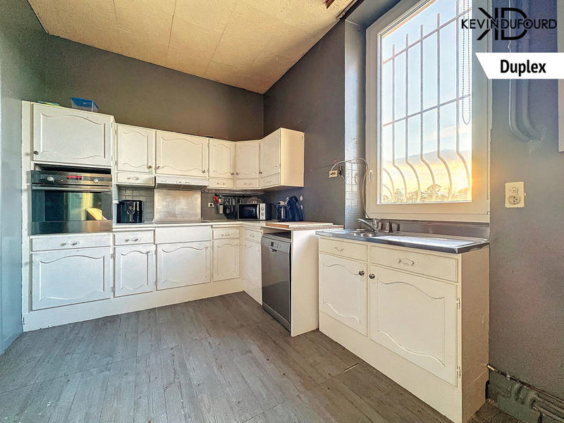 Maison - 290 m² - 10 pièces