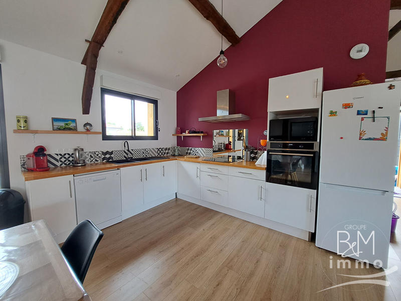 Maison - 92 m² - 5 pièces