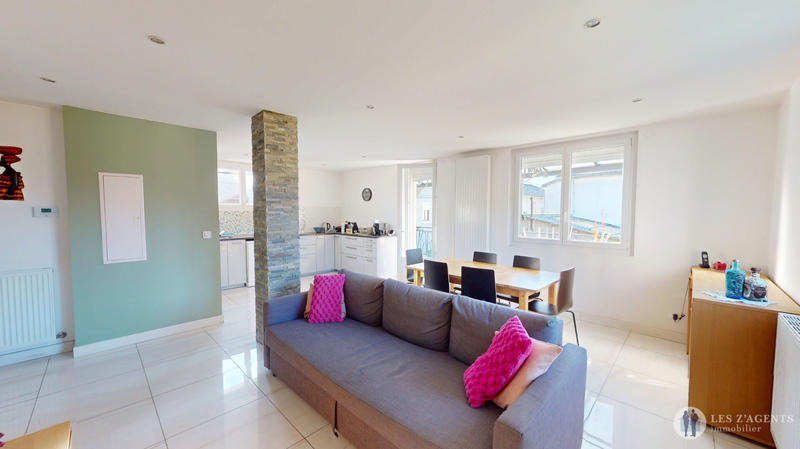 Maison - 138 m² - 5 pièces