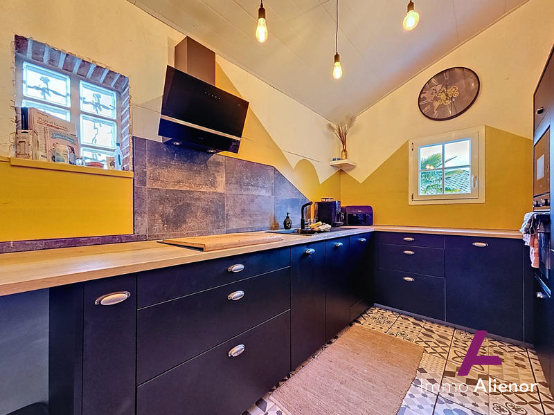 Maison - 140 m² - 6 pièces