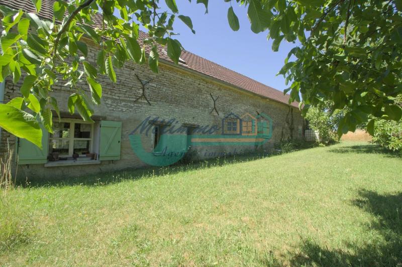 Maison - 93 m² - 7 pièces