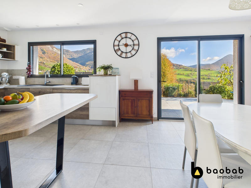 Maison - 113 m² - 4 pièces