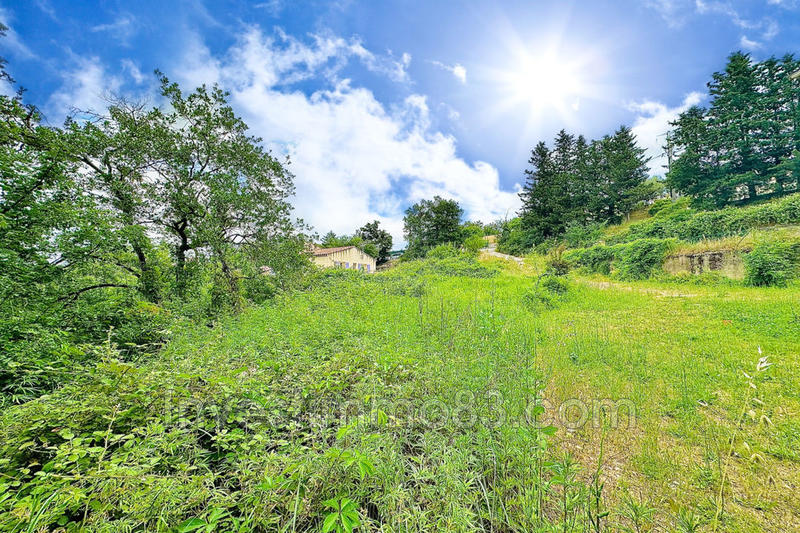 Terrain - 1 600 m²