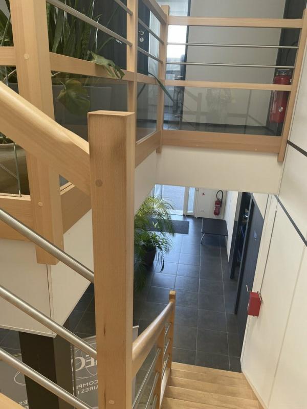 Local d'activité / Entrepôt - 590 m²