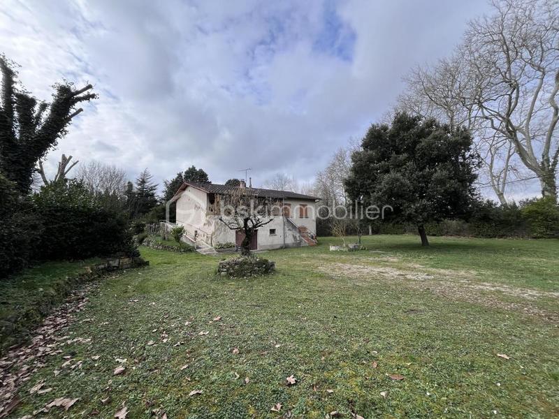 Maison traditionnelle - 92 m² - 5 pièces