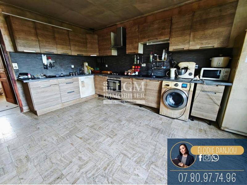 Maison - 121 m² - 4 pièces