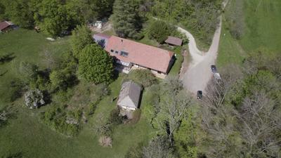 Maison - 198 m² - 8 pièces