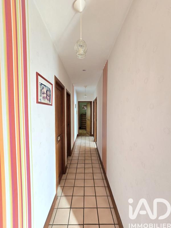 Maison - 212 m² - 8 pièces