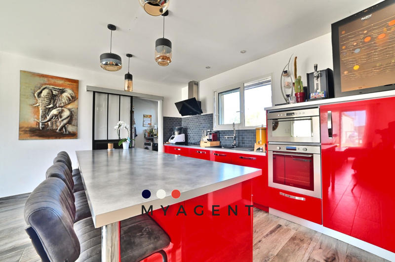 Maison - 107 m² - 5 pièces