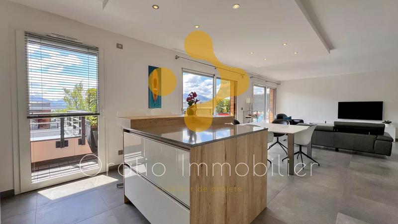 Appartement - 103 m² - 4 pièces