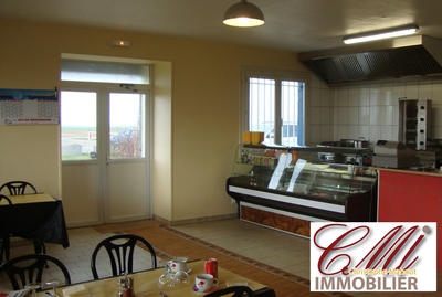 Maison - 100 m² - 2 pièces