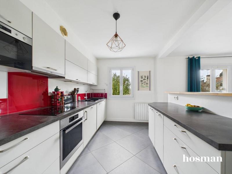 Maison - 100 m² - 6 pièces