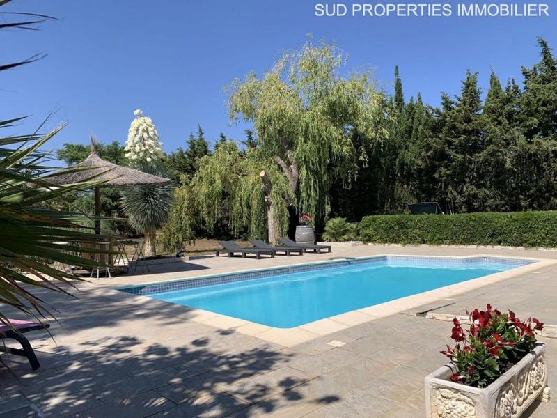 Propriété - 200 m² - 7 pièces