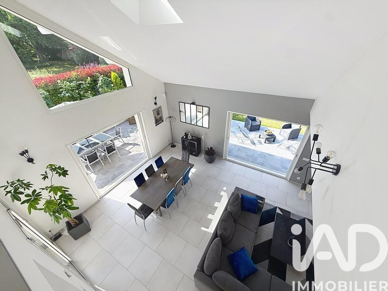 Maison - 169 m² - 6 pièces