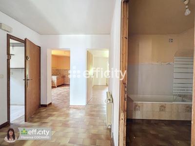 Appartement - 67 m² - 3 pièces