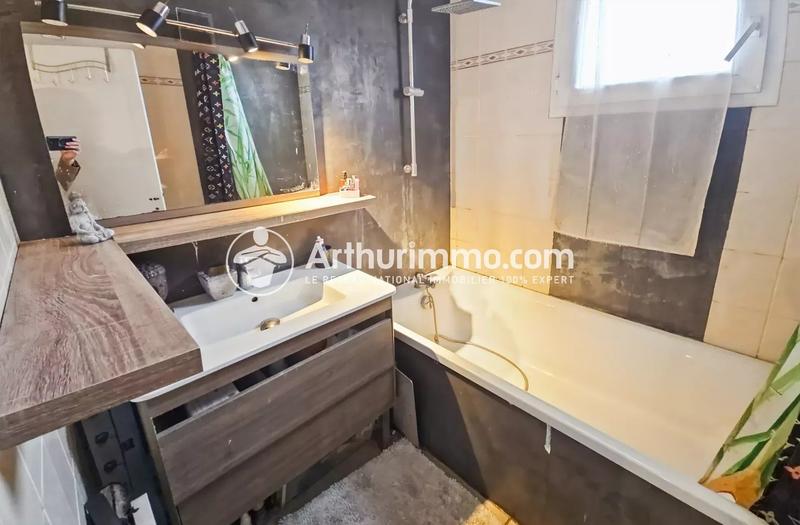 Appartement - 100 m² - 5 pièces