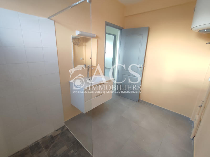 Appartement - 70 m² - 4 pièces