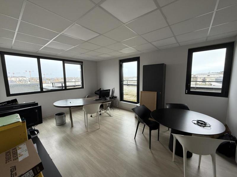 Local d'activité / Entrepôt - 439 m²