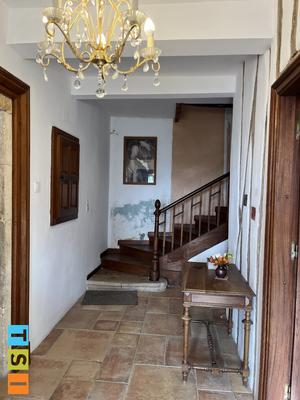 Corps de ferme - 270 m² - 9 pièces