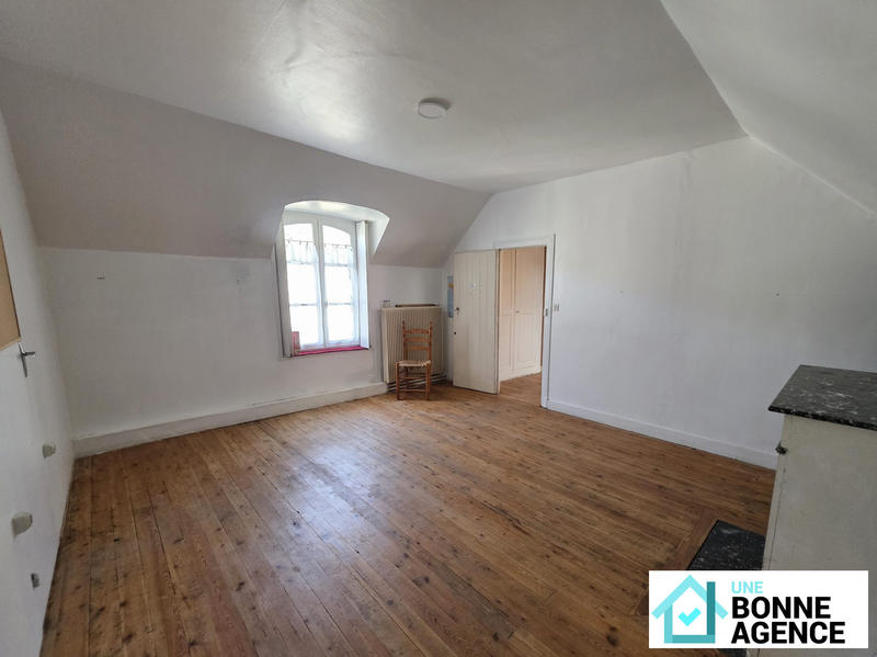 Maison - 223 m² - 8 pièces