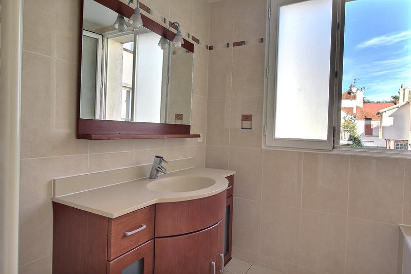 Maison - 96 m² - 5 pièces