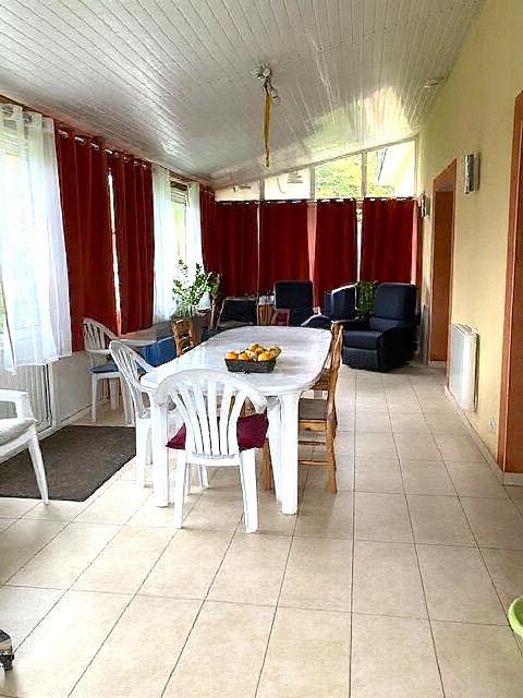 Maison - 196 m² - 3 pièces