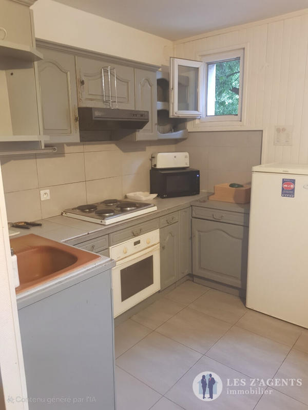 Appartement - 12 m² - 5 pièces