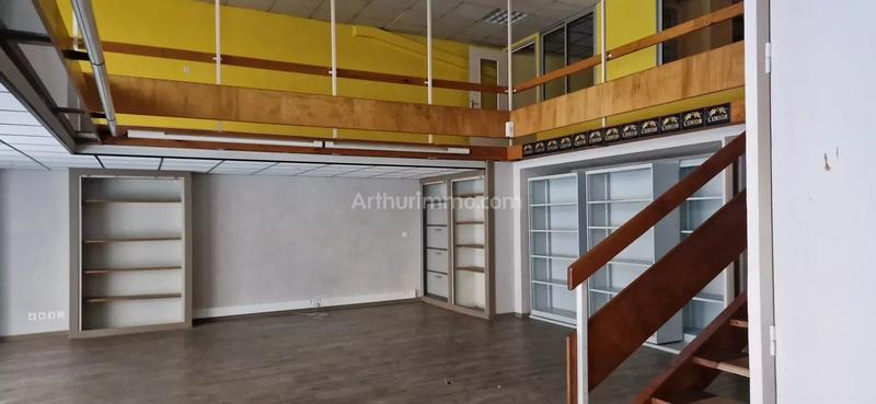 Bureau - 217 m² - 6 pièces