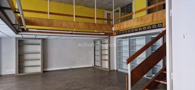 Bureau - 217 m² - 6 pièces