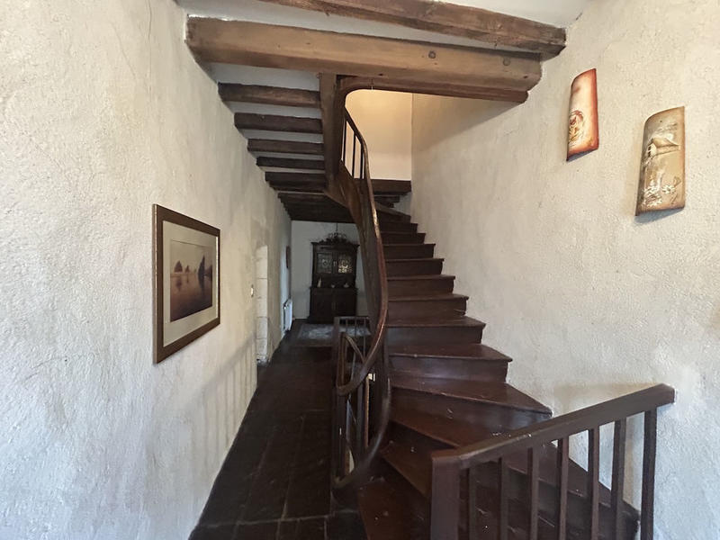 Maison en pierre - 217 m² - 6 pièces