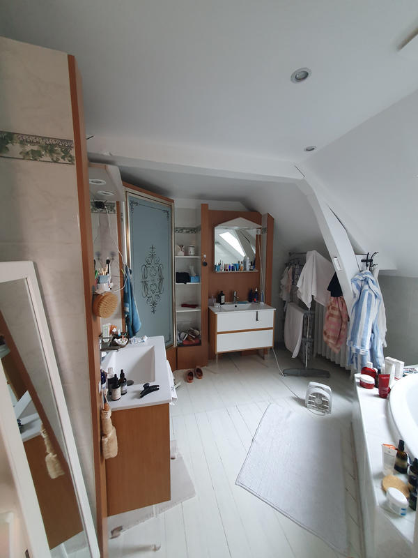 Maison - 187 m² - 10 pièces