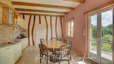 Maison - 228 m² - 7 pièces