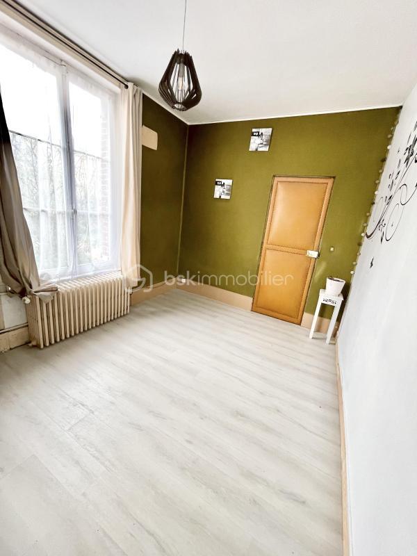 Demeure - 313 m² - 10 pièces