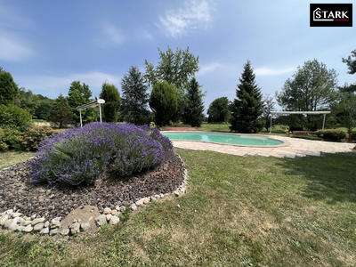 Maison - 272 m² - 10 pièces