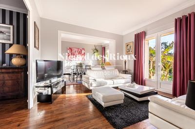 Maison ancienne - 180 m² - 9 pièces