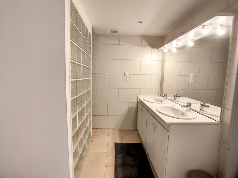 Appartement - 130 m² - 6 pièces