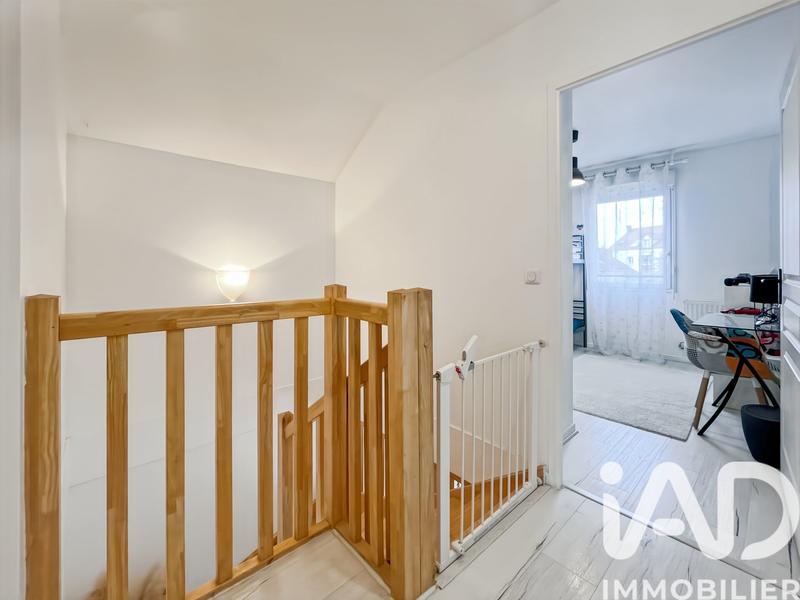 Maison - 80 m² - 5 pièces