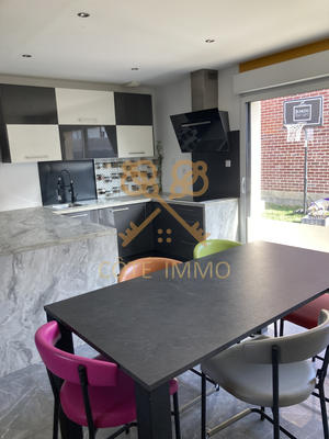 Maison - 120 m² - 6 pièces