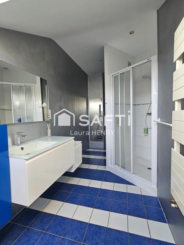 Maison - 215 m² - 6 pièces