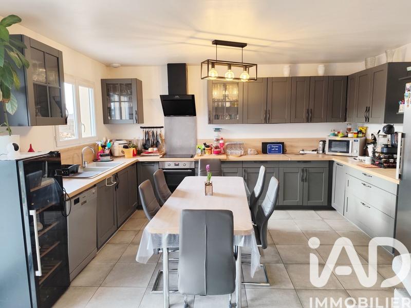 Maison - 80 m² - 4 pièces