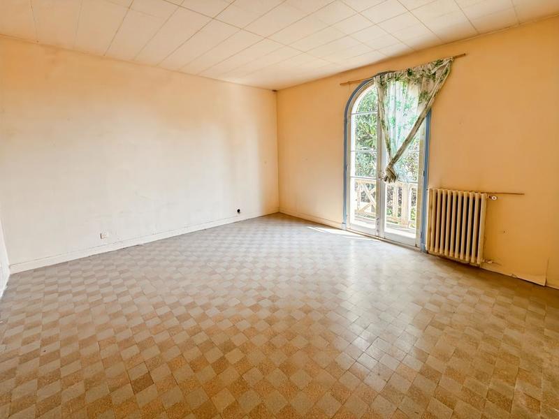 Maison - 250 m² - 7 pièces