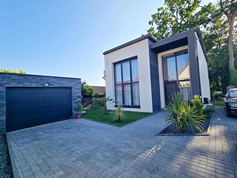 Maison - 165 m² - 6 pièces