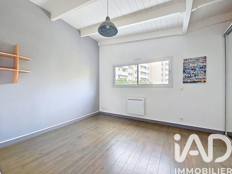 Maison - 200 m² - 7 pièces