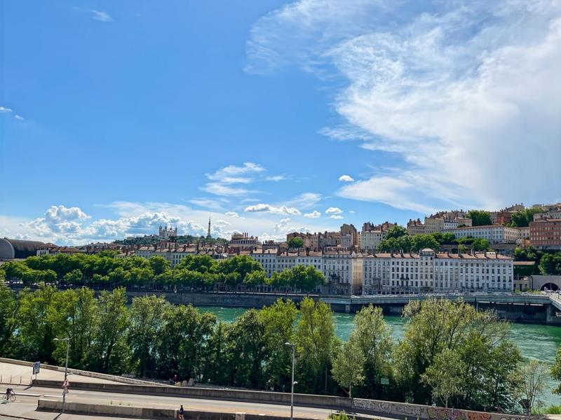 Appartement - 189 m² - 6 pièces