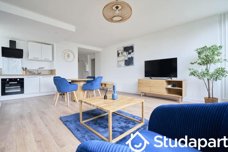 Chambre - 14 m² - 1 pièce