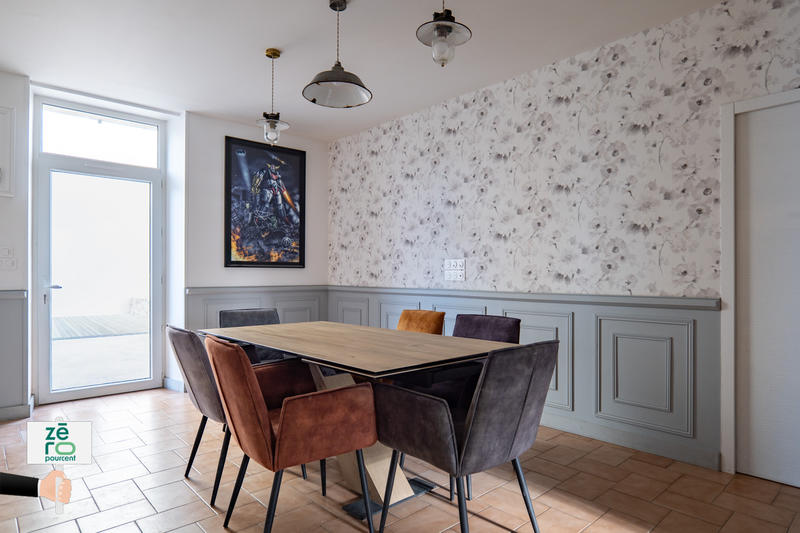 Maison - 155 m² - 9 pièces