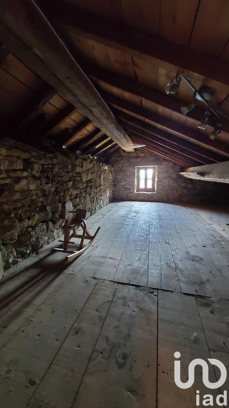 Maison - 179 m² - 5 pièces