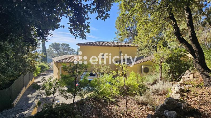 Maison - 169 m² - 7 pièces